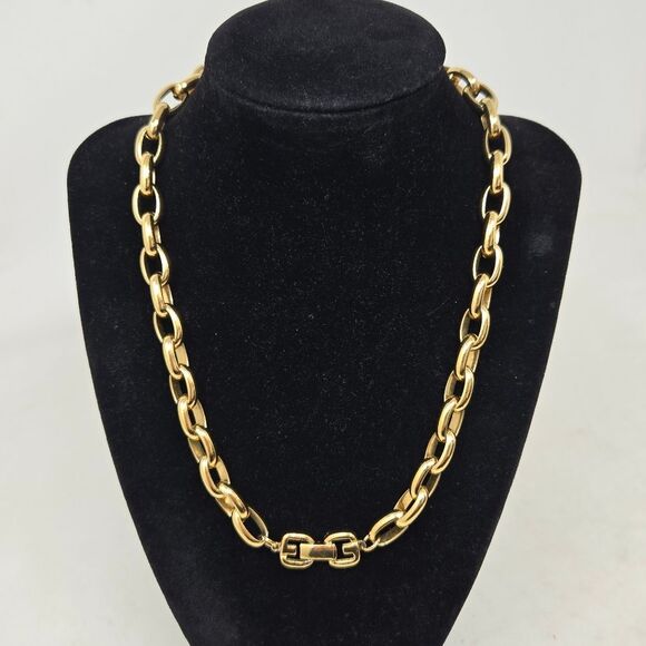 GIVENCHY Vintage Elegant Gold Link Chain Necklace with Double G Clasp - Picture 1 of 7
